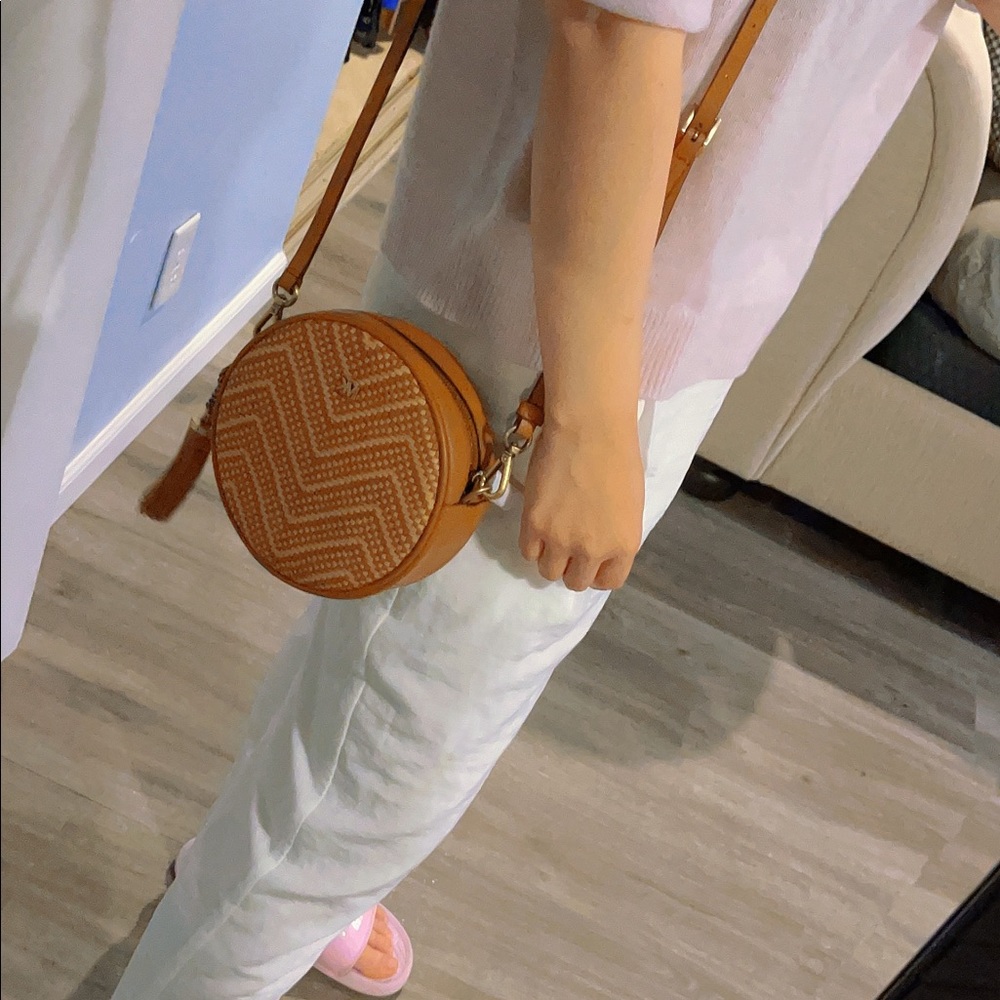 MK round bag